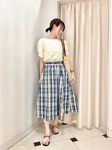 組曲 金井 コーディネート画像