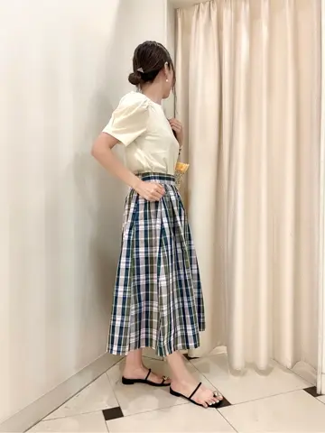 組曲 金井 コーディネート画像