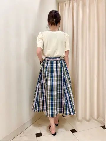 組曲 金井 コーディネート画像