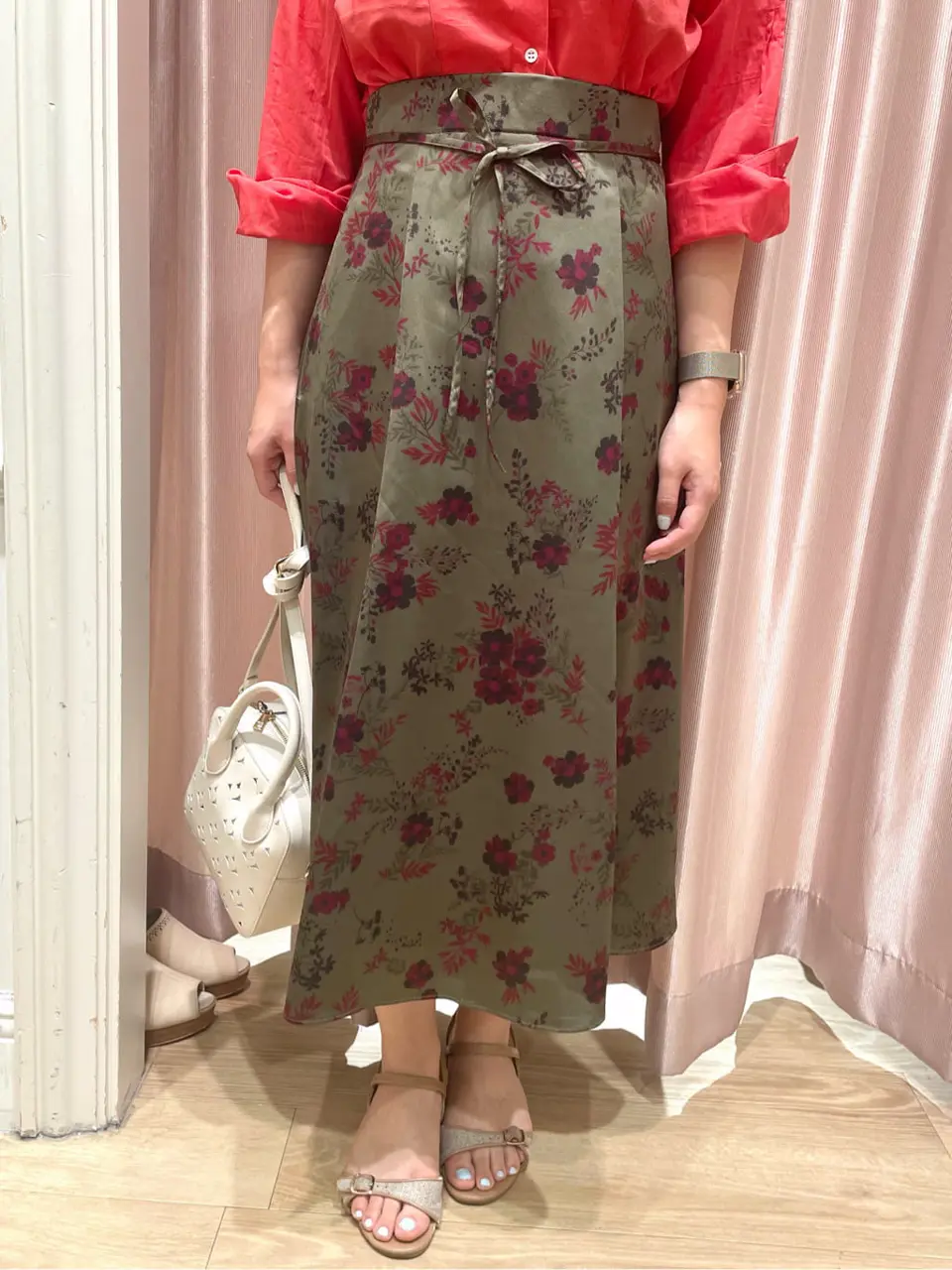 組曲 スタッフ コーディネート画像