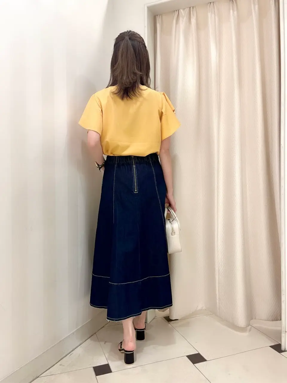 組曲 金井 コーディネート画像