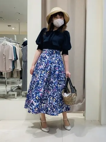 組曲 川根　彩 コーディネート画像