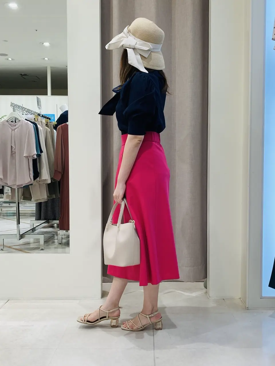 組曲 川根　彩 コーディネート画像