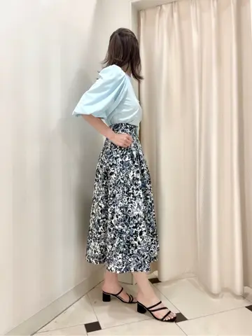 組曲 金井 コーディネート画像