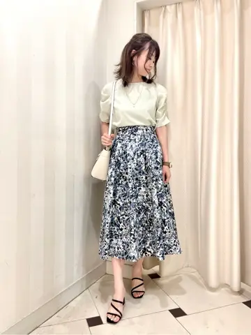 組曲 金井 コーディネート画像