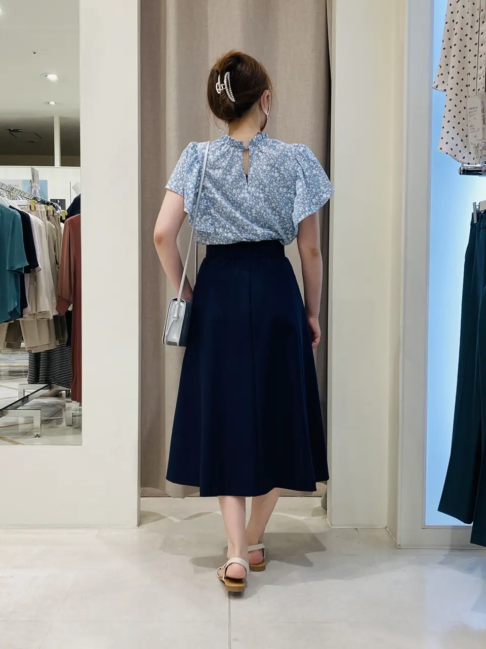 組曲 川根　彩 コーディネート画像