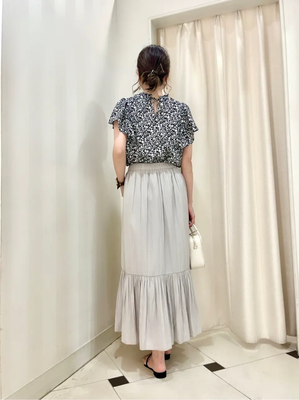 組曲 金井 コーディネート画像