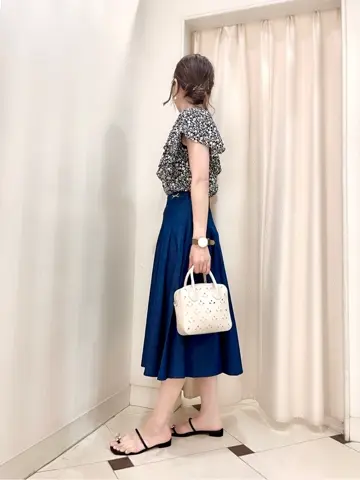 組曲 金井 コーディネート画像