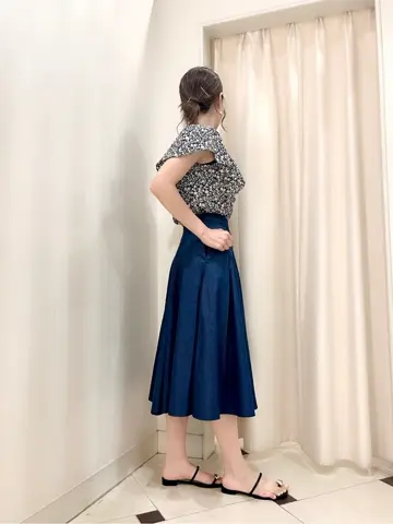 組曲 金井 コーディネート画像