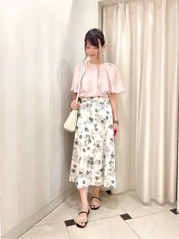 組曲 金井 コーディネート画像