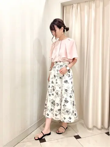 組曲 金井 コーディネート画像