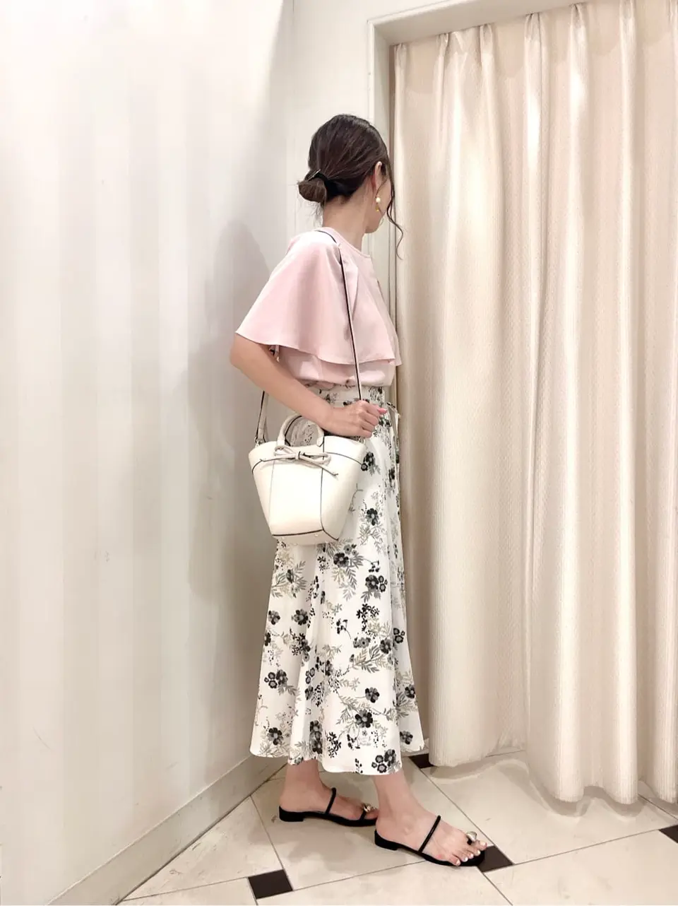 組曲 金井 コーディネート画像