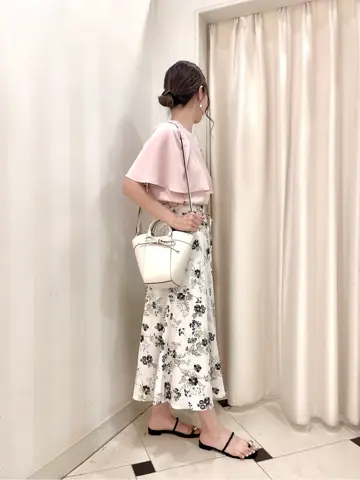 組曲 金井 コーディネート画像