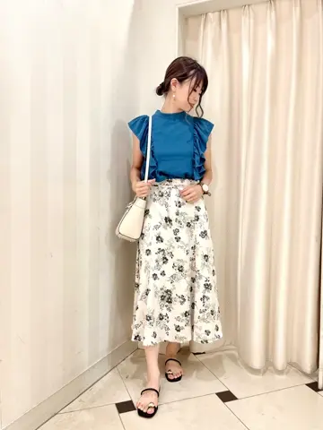 組曲 金井 コーディネート画像