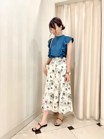 組曲 金井 コーディネート画像