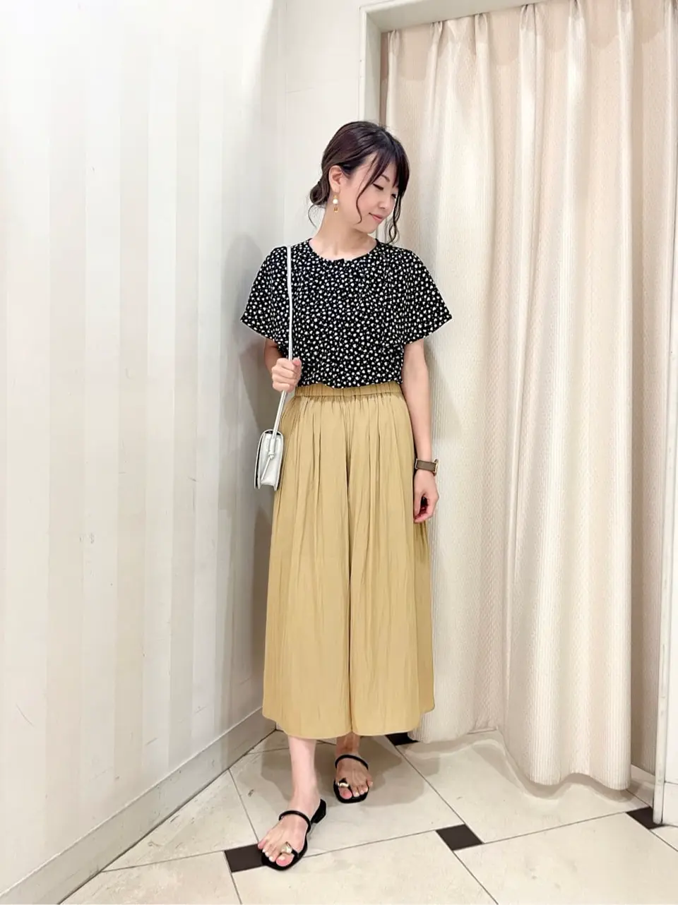 組曲 金井 コーディネート画像