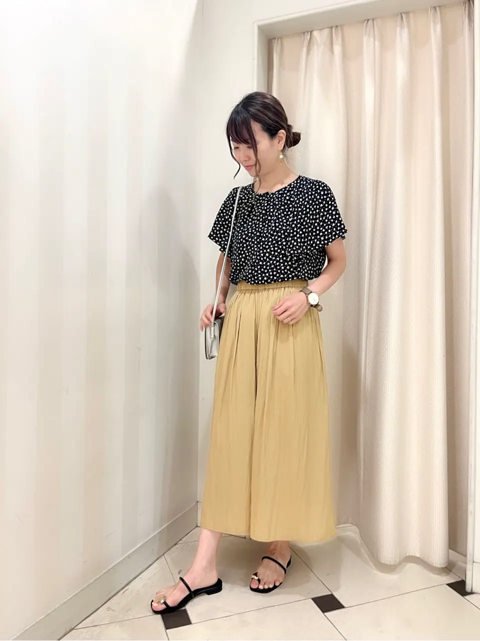 組曲 金井 コーディネート画像