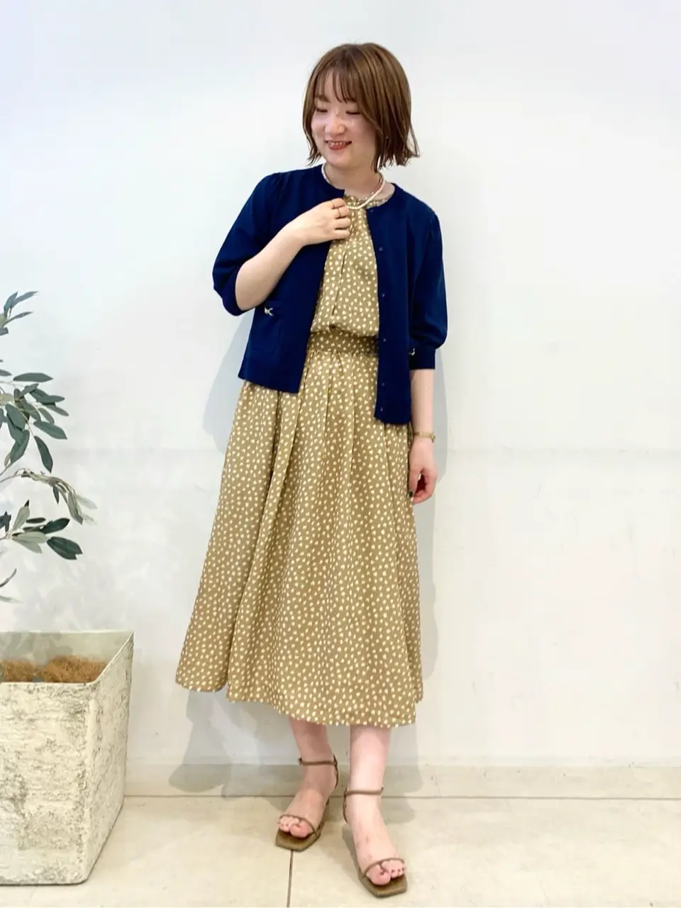 組曲 石井 コーディネート画像