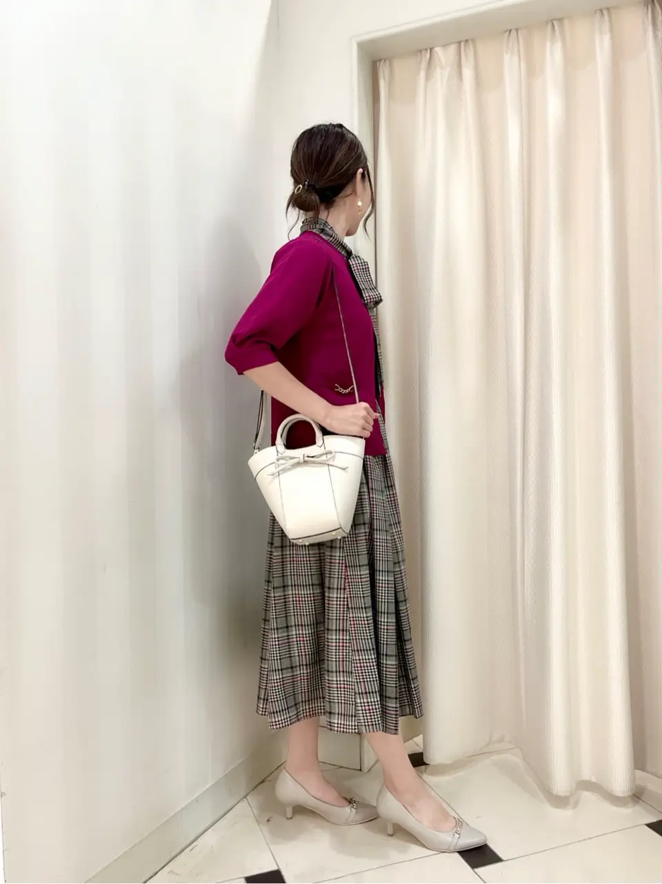 組曲 金井 コーディネート画像