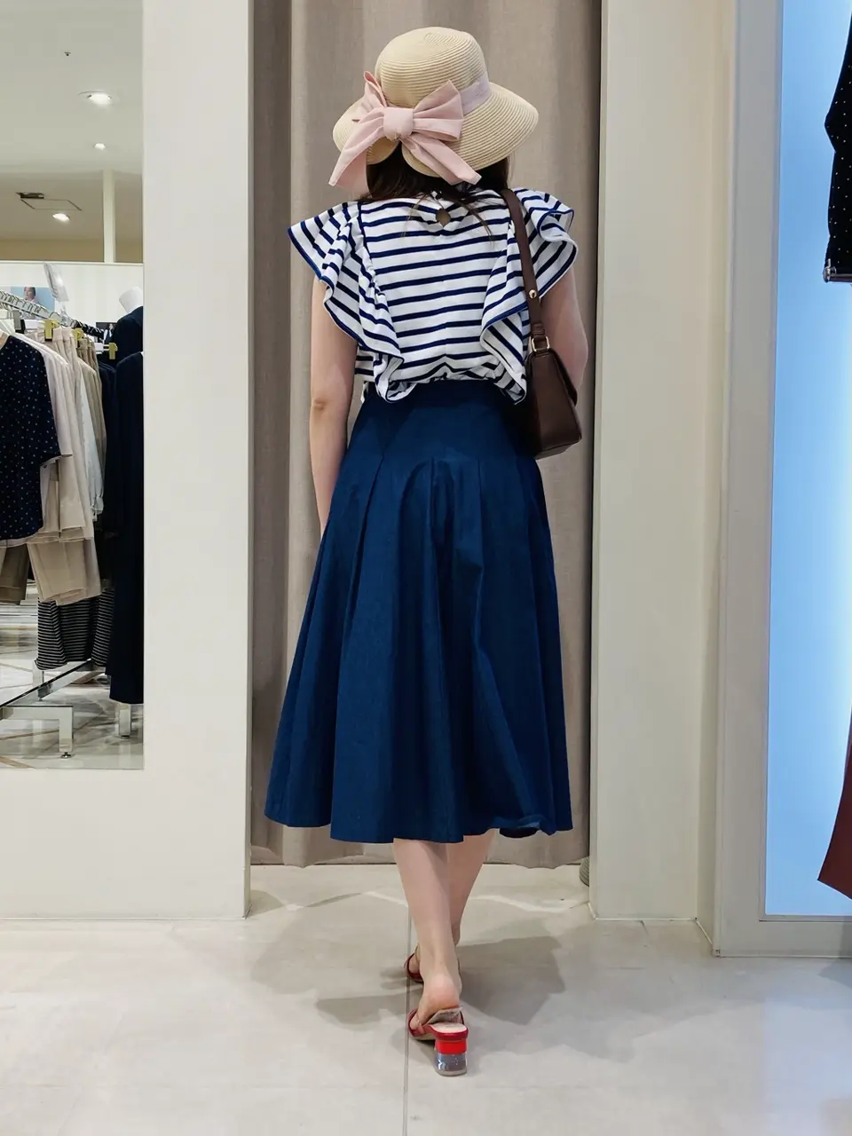 組曲 川根　彩 コーディネート画像