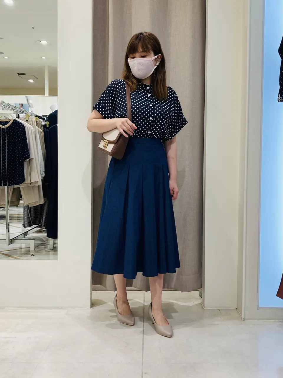 組曲 川根　彩 コーディネート画像