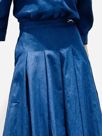 組曲 岡本 コーディネート画像