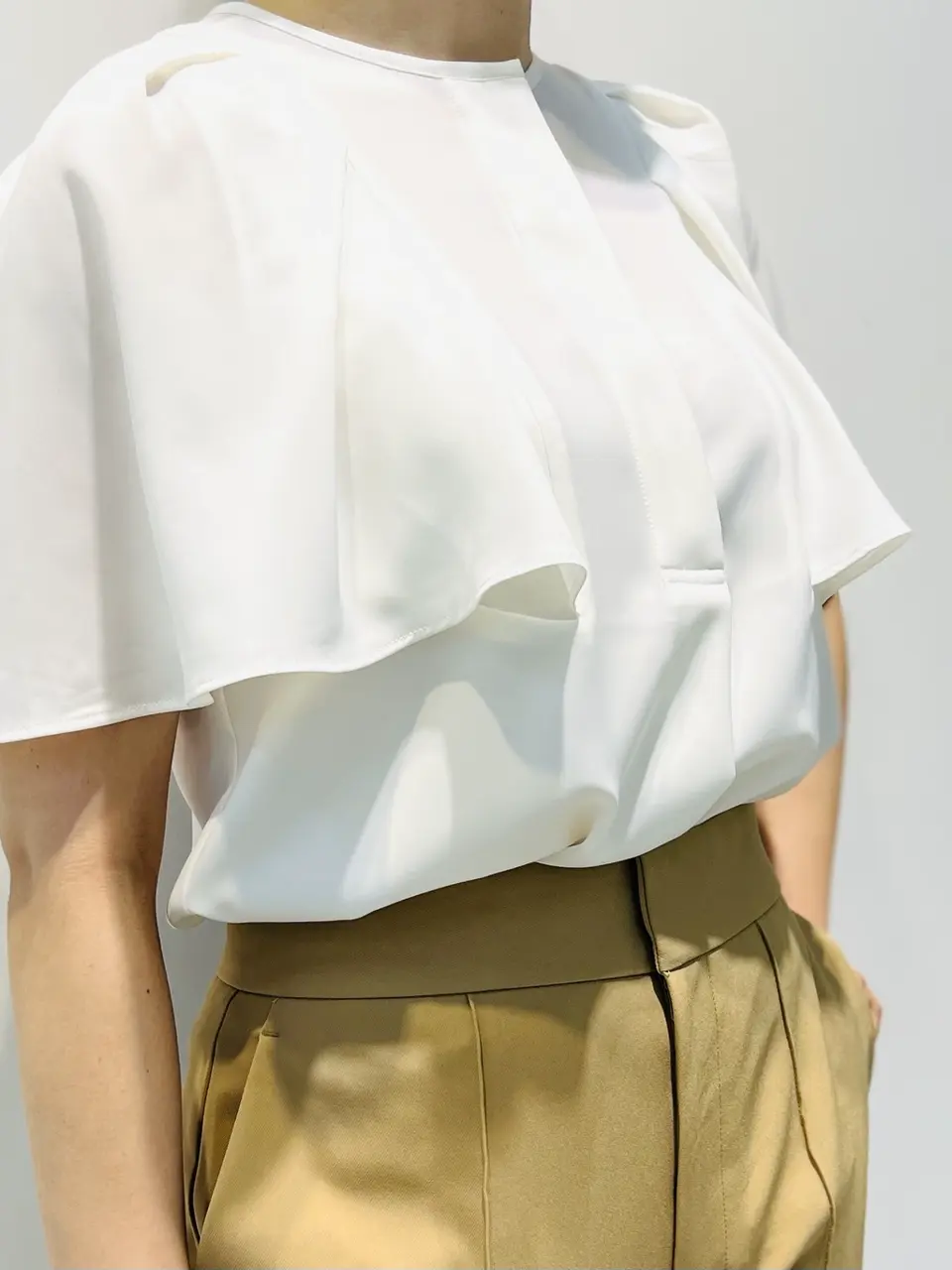 組曲 岡本 コーディネート画像