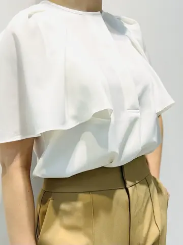 組曲 岡本 コーディネート画像