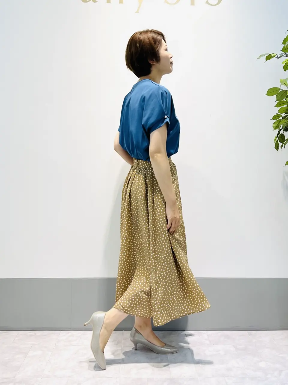 組曲 岡本 コーディネート画像