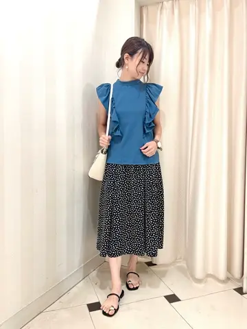 組曲 金井 コーディネート画像