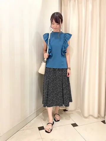 組曲 金井 コーディネート画像