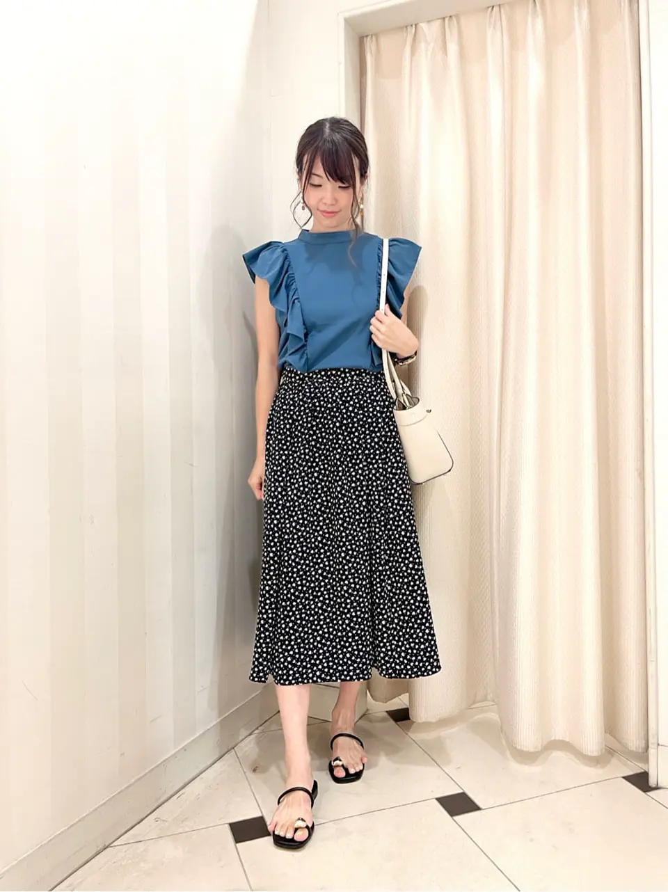 組曲 金井 コーディネート画像