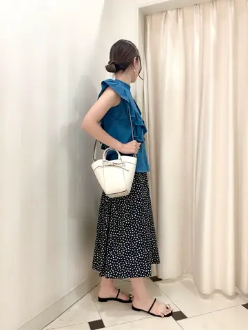 組曲 金井 コーディネート画像