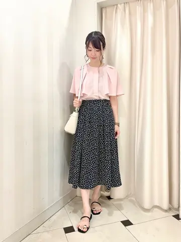 組曲 金井 コーディネート画像