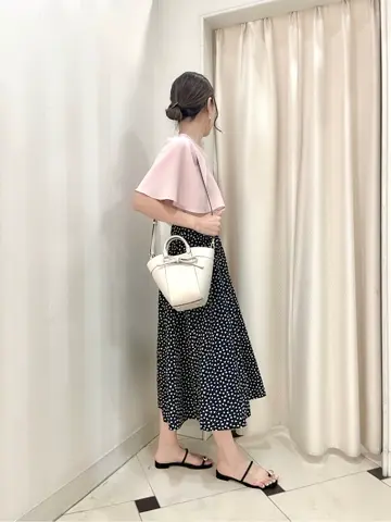 組曲 金井 コーディネート画像