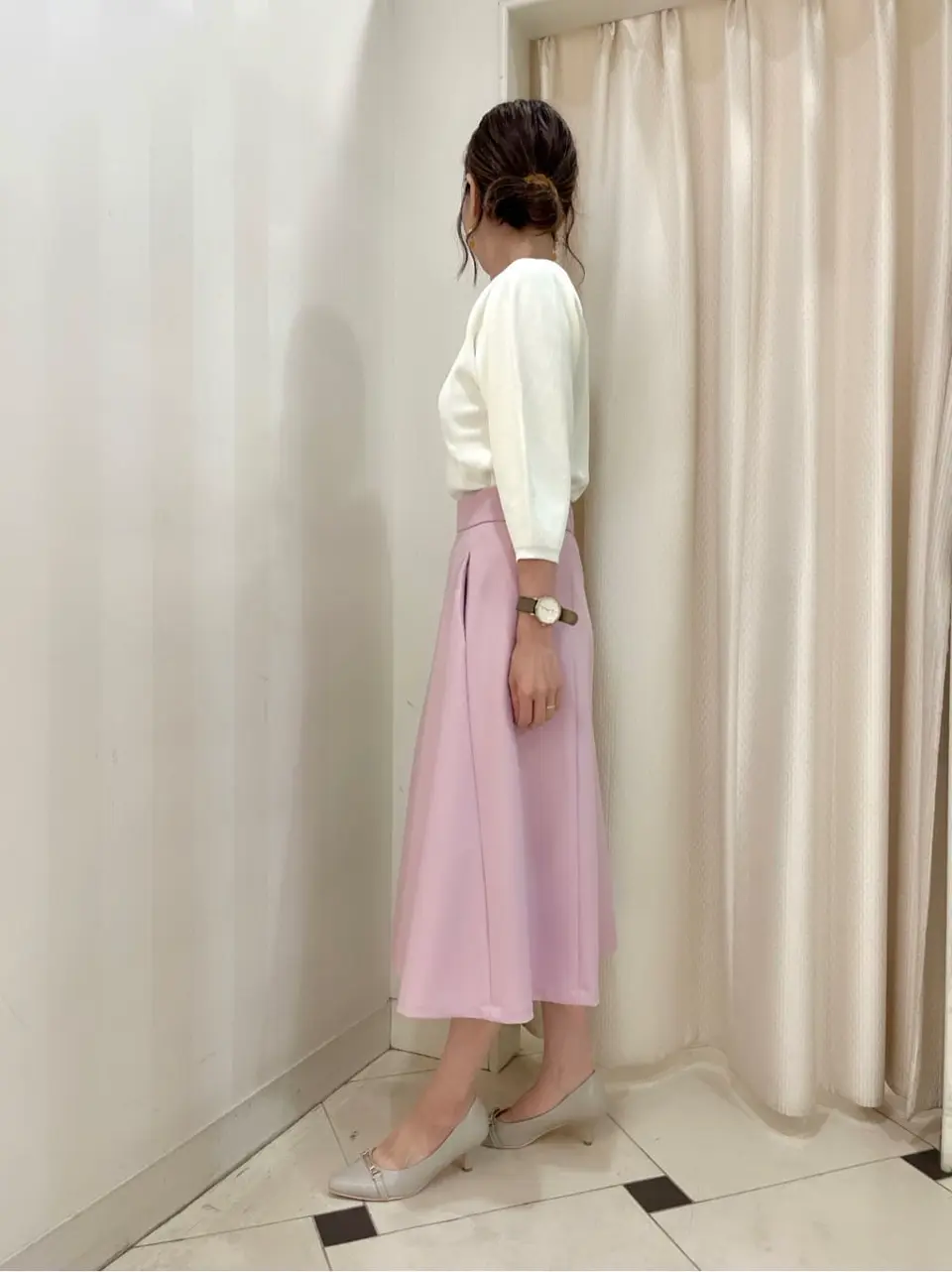 組曲 金井 コーディネート画像