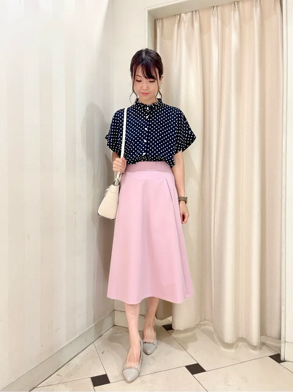 組曲 金井 コーディネート画像