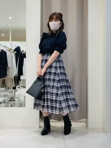 組曲 川根　彩 コーディネート画像