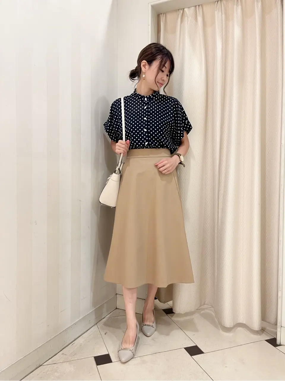 組曲 金井 コーディネート画像