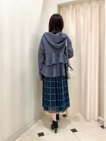 組曲 金井 コーディネート画像