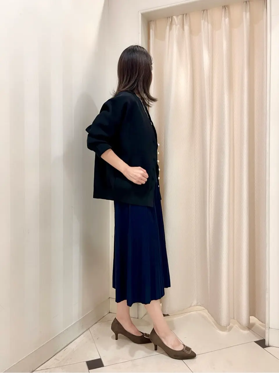 組曲 金井 コーディネート画像