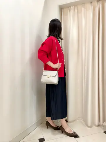 組曲 金井 コーディネート画像