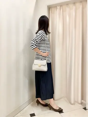 組曲 金井 コーディネート画像