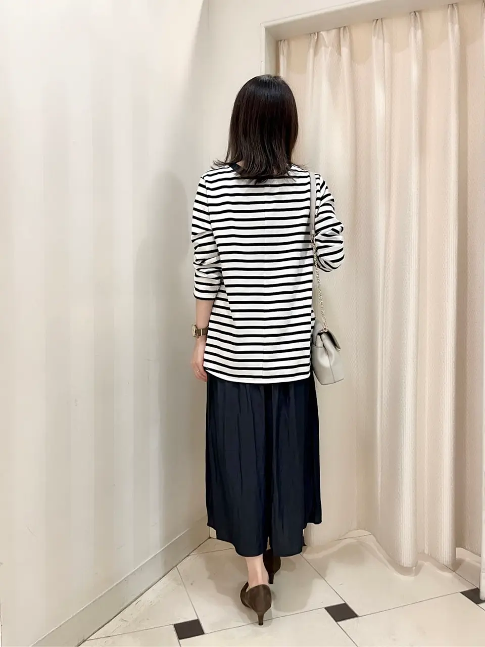 組曲 金井 コーディネート画像