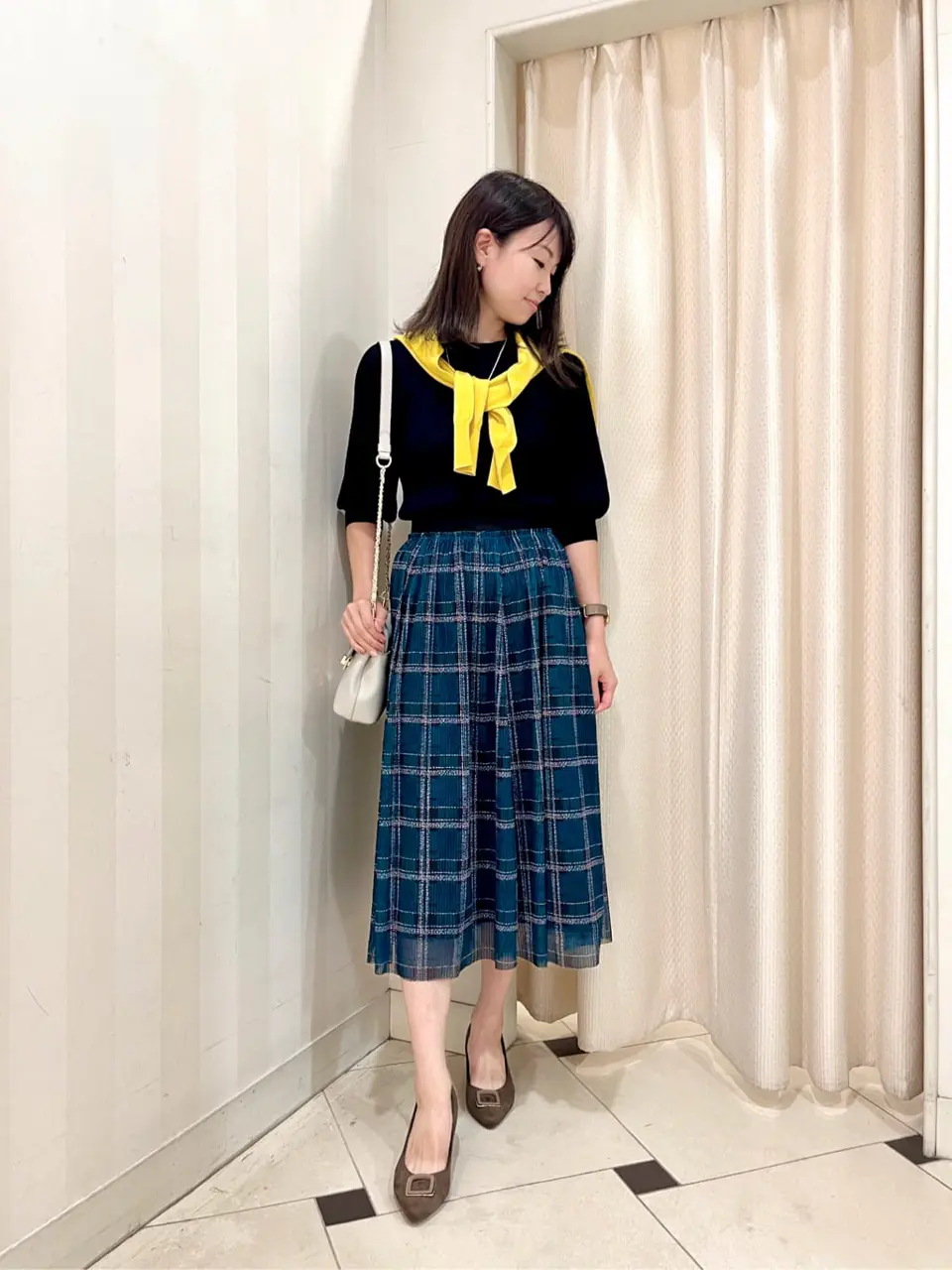 組曲 金井 コーディネート画像