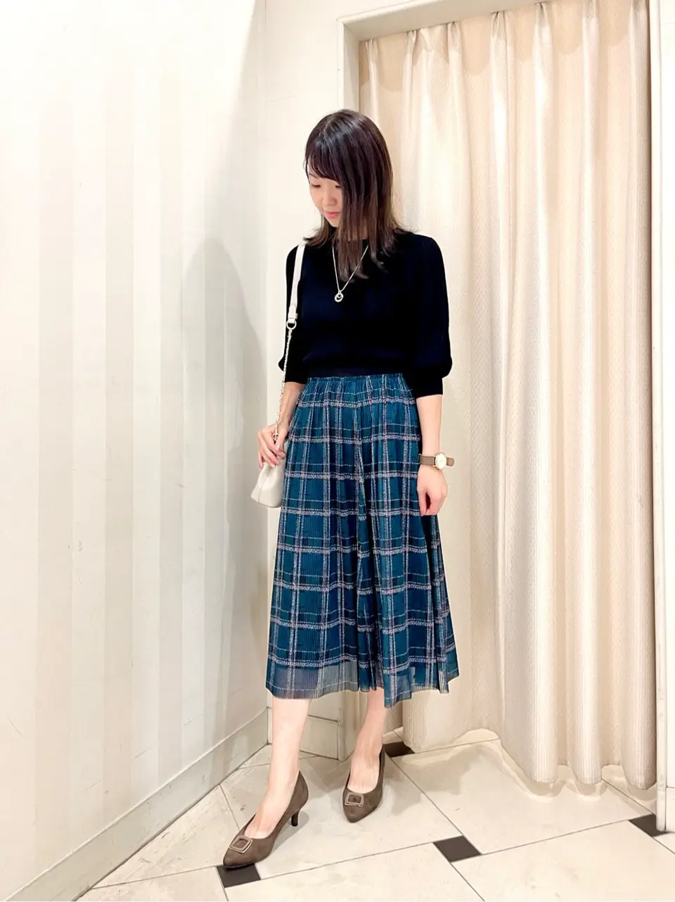 組曲 金井 コーディネート画像