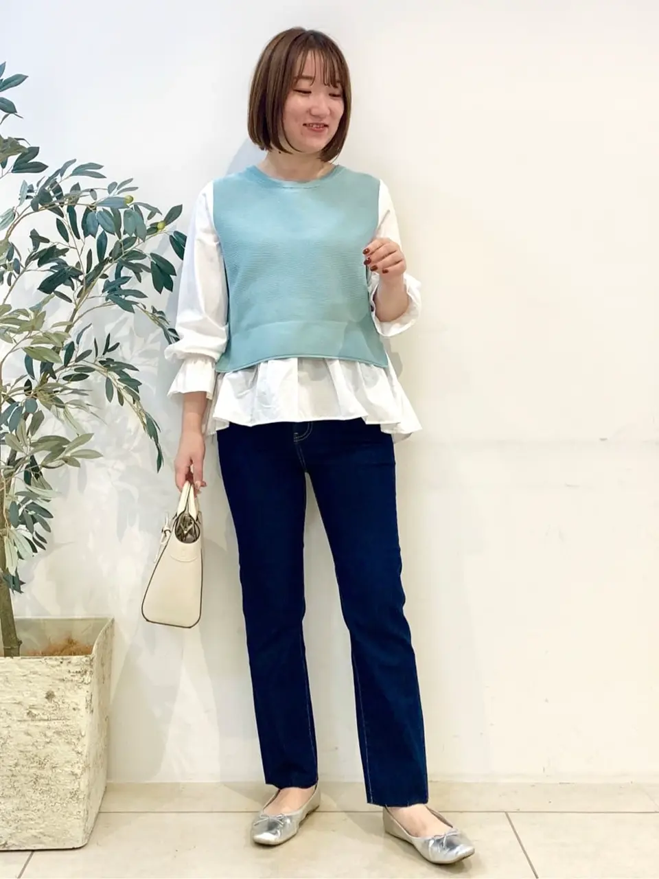 組曲 石井 コーディネート画像