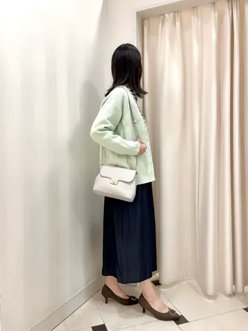 組曲 金井 コーディネート画像