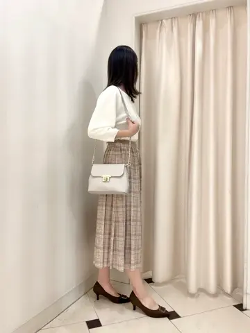 組曲 金井 コーディネート画像