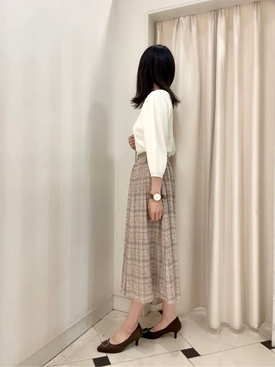 組曲 金井 コーディネート画像